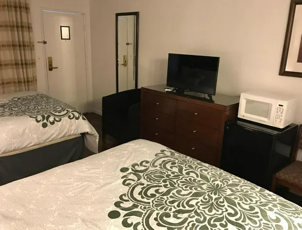 Discovery Inn hotel detail image 1