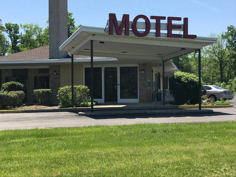 Allenwood Motel hotel hero