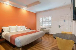 Motel 6 Lomita, CA hotel detail image 1