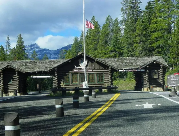Soda Butte Lodge hotel detail image 3