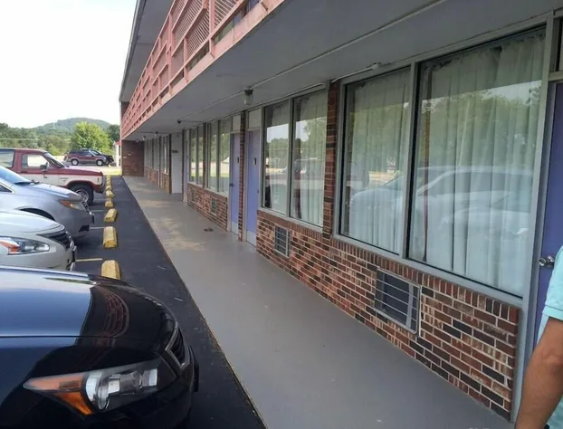 Motel 6 Connellys Springs, NC hotel detail image 2