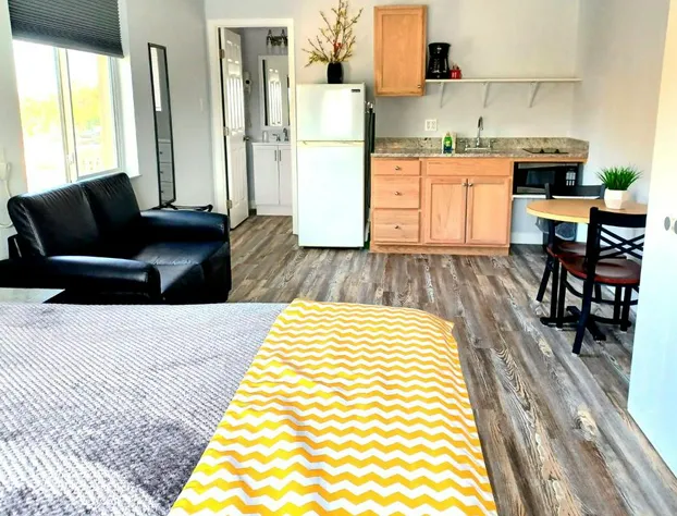 Johns Pass Beach Motel hotel detail image 1