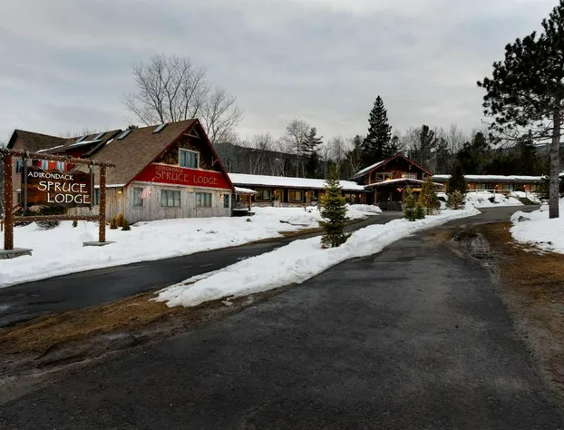 Adirondack Spruce Lodge hotel detail image 3
