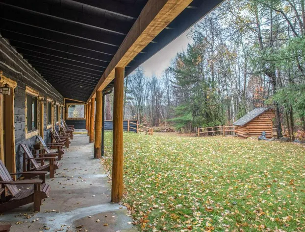 Adirondack Spruce Lodge hotel detail image 1