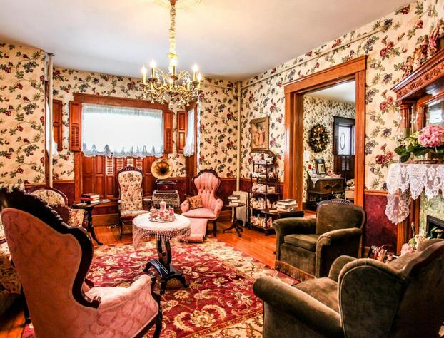 Hollerstown Hill Bed and Breakfast hotel detail image 4