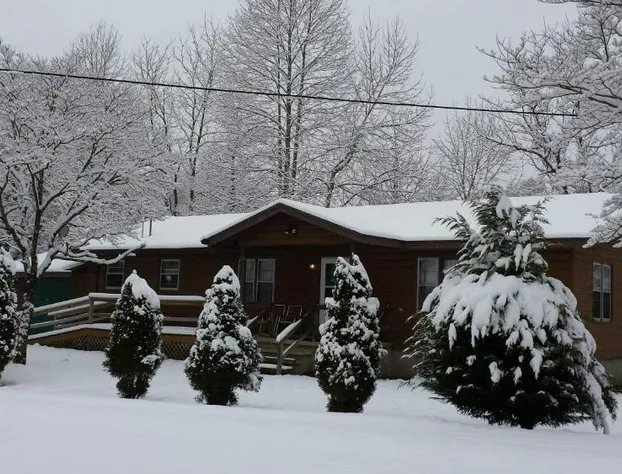 Two Rivers Lodge hotel detail image 2