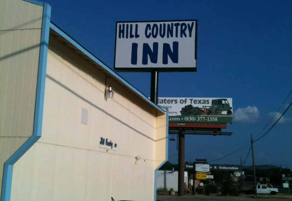 Hill Country Inn hotel hero