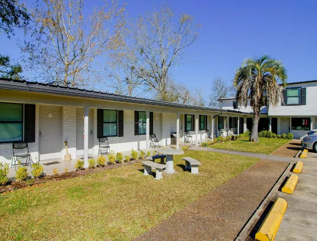 OYO Hotel Sulphur LA Hwy 90 West hotel detail image 1