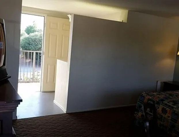 Riviera Motor Lodge hotel detail image 1