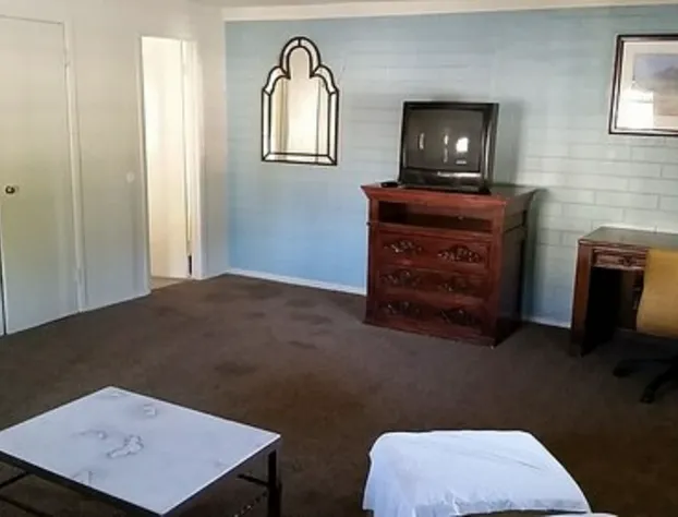 Riviera Motor Lodge hotel detail image 4