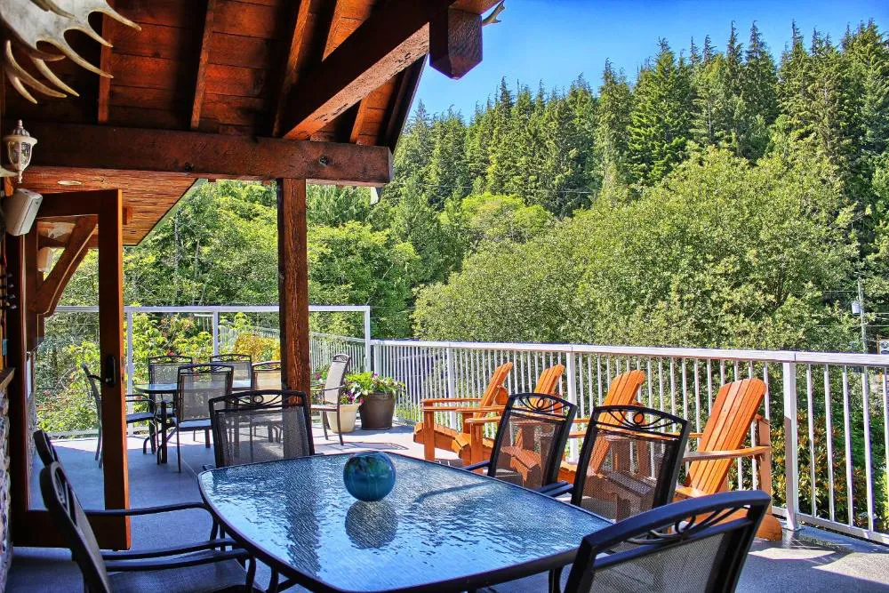 Trailhead Resort hotel hero