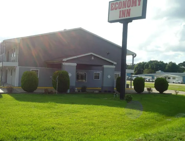 Super 6 Inn hotel detail image 2