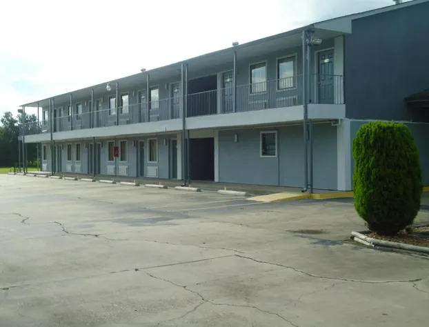 Super 6 Inn hotel detail image 3