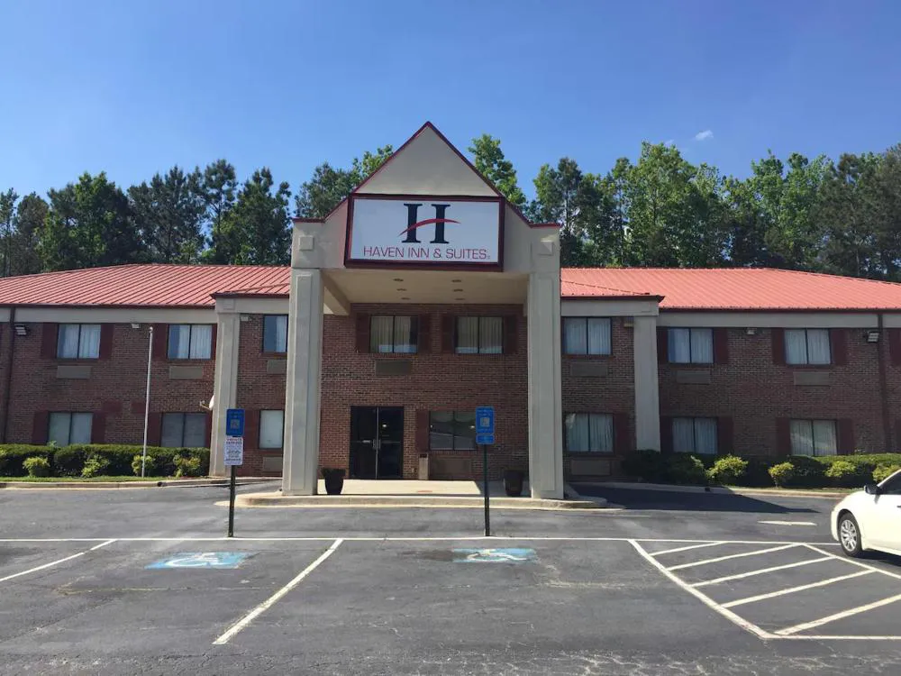 Haven Inn & Suites hotel hero