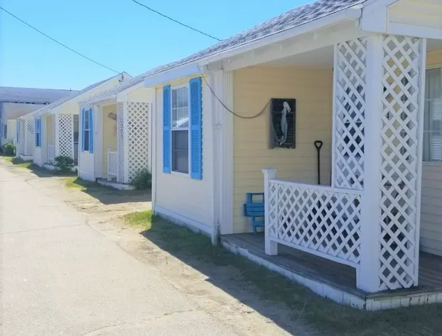 Little Miss Cottages hotel detail image 4