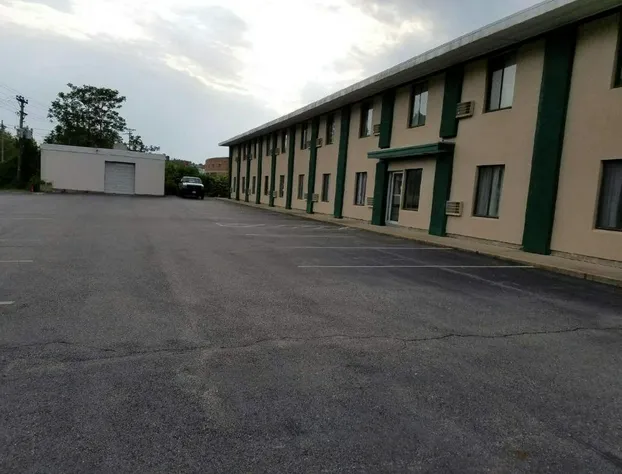 Woonsocket Motor Inn hotel detail image 4