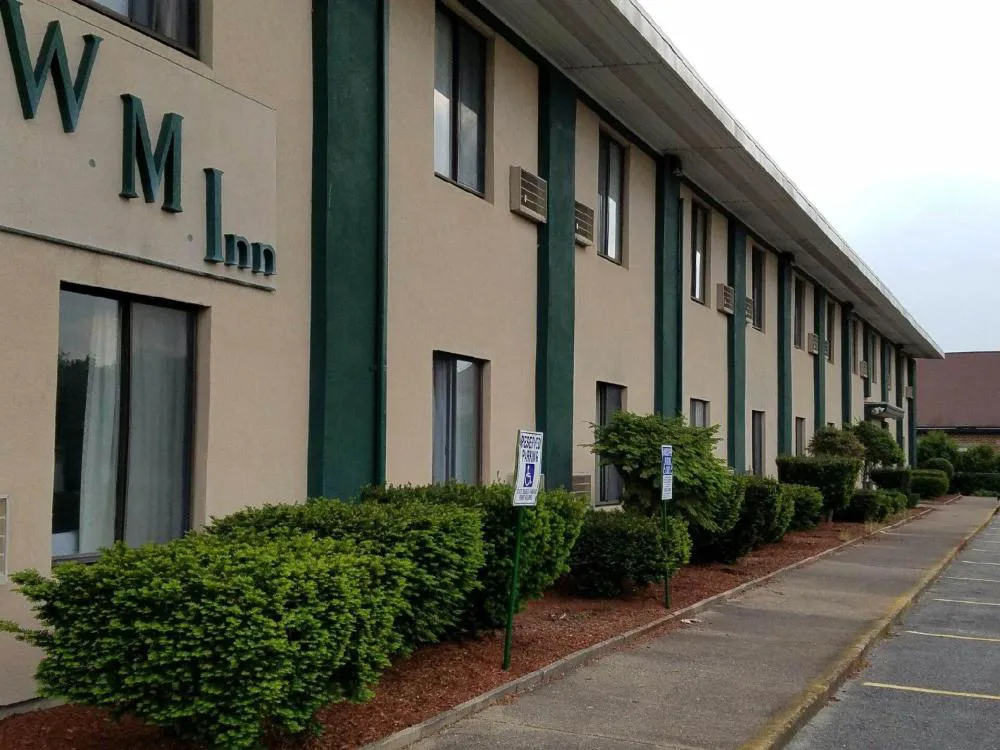 Woonsocket Motor Inn hotel hero
