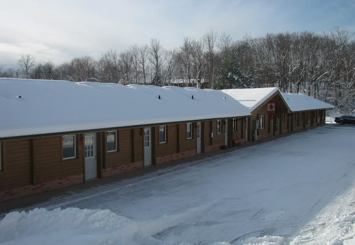 Quiet Bay Inn & Café hotel hero