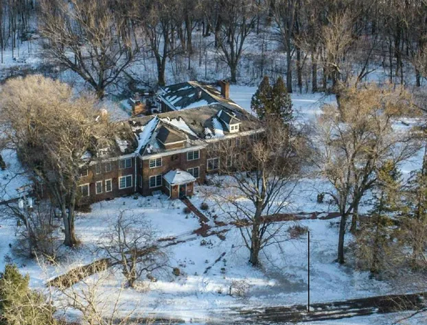 The Outing Lodge hotel detail image 4