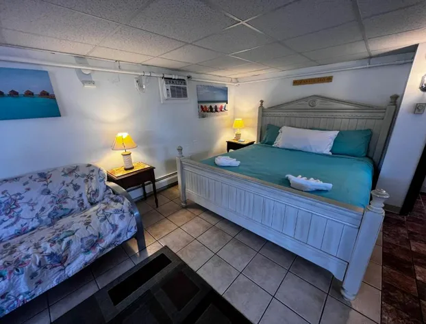 Green Dolphin Motel hotel detail image 3