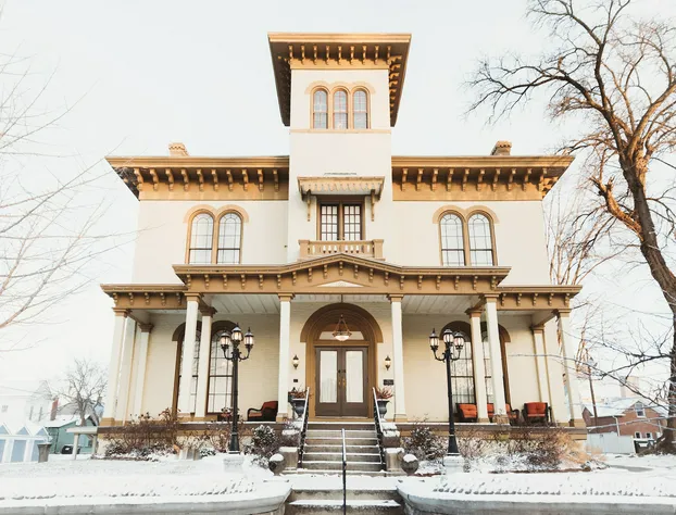 The Pepin Mansion Historic B&B hotel detail image 1