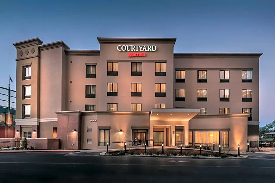 Courtyard Reno Downtown/Riverfront hotel hero