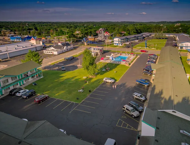 Shamrock Motel hotel detail image 2