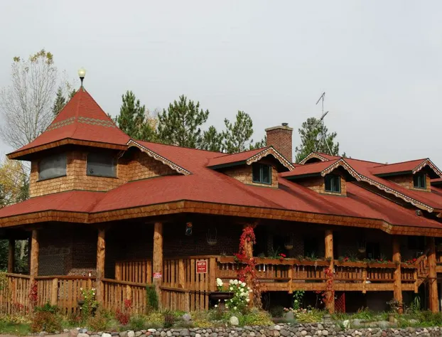 Lenroot Lodge hotel detail image 4