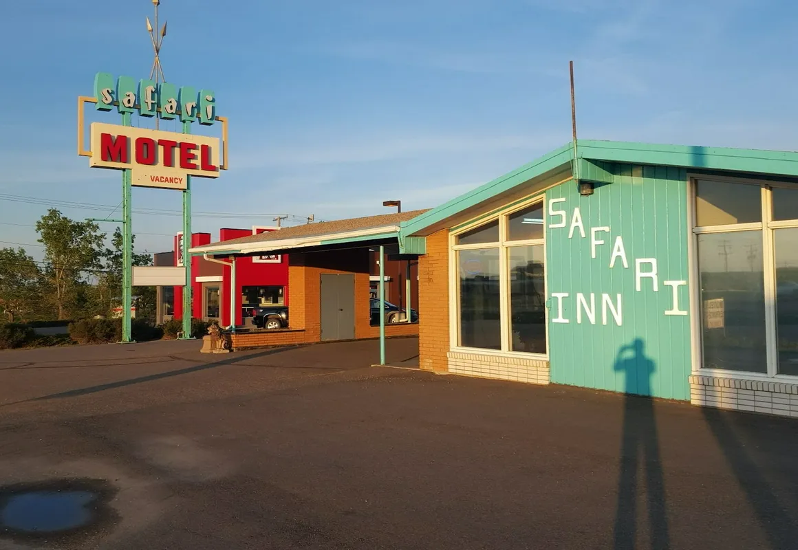 Safari Inn Motel hotel hero
