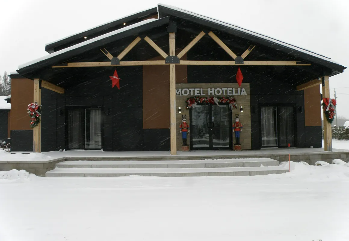 Motel Hotelia hotel hero