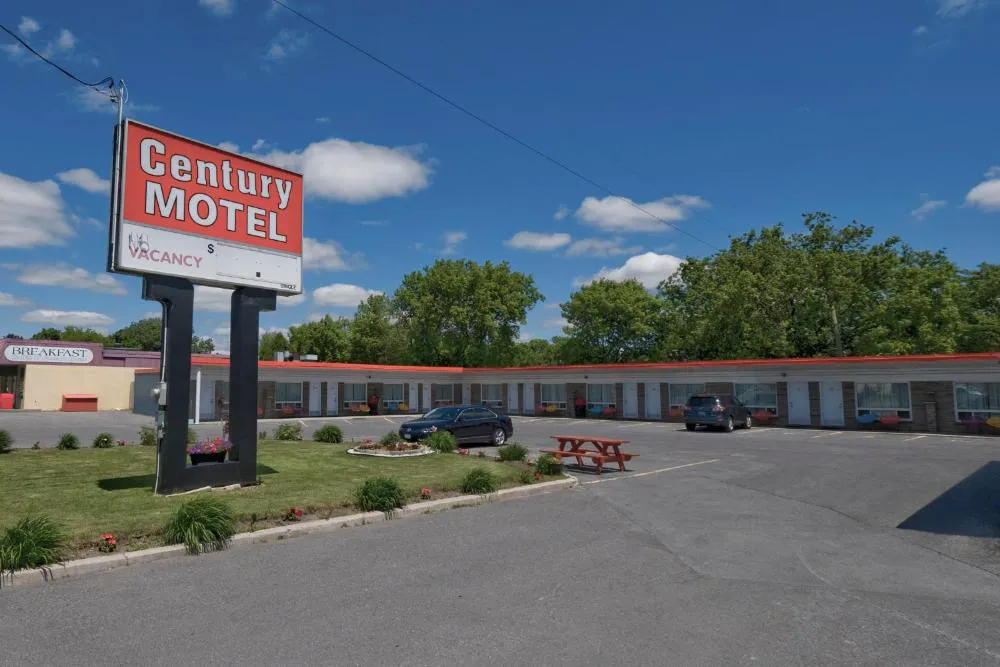 Century motel hotel hero