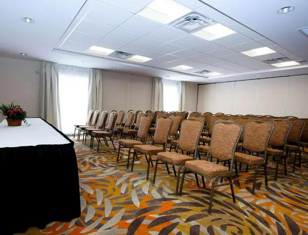 Hampton Inn & Suites by Hilton Truro hotel detail image 1