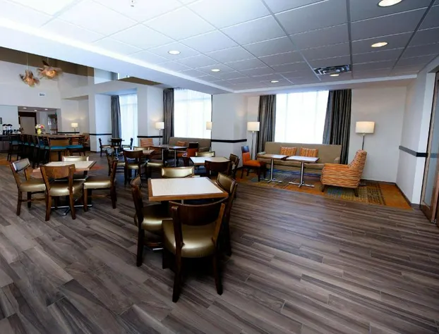 Hampton Inn & Suites by Hilton Truro hotel detail image 4