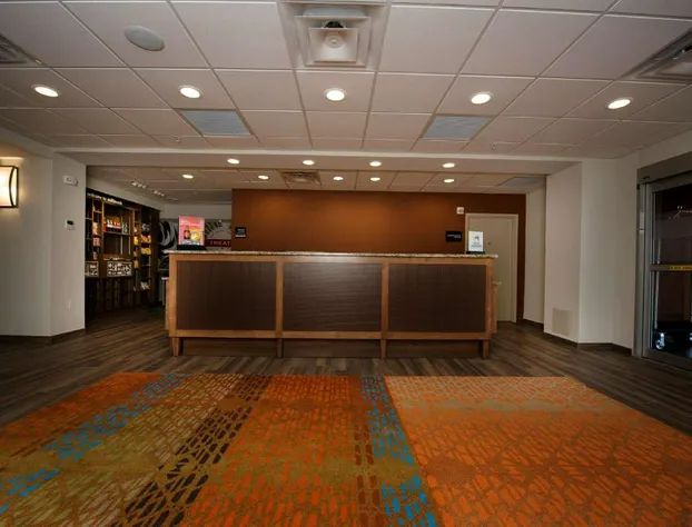 Hampton Inn & Suites by Hilton Truro hotel detail image 1