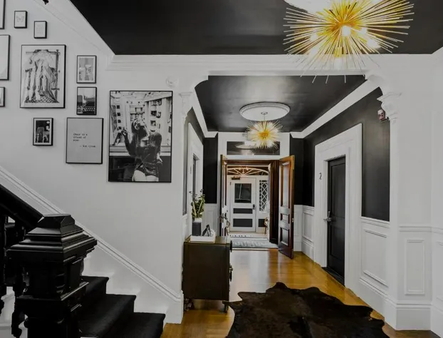 The Coach House hotel detail image 2