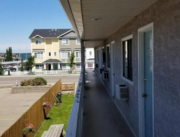 Edgewater Inn hotel detail image 2