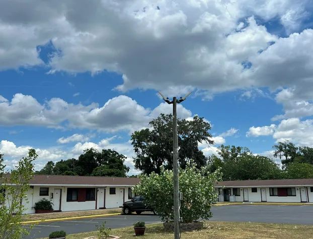 Budget Inn hotel detail image 1