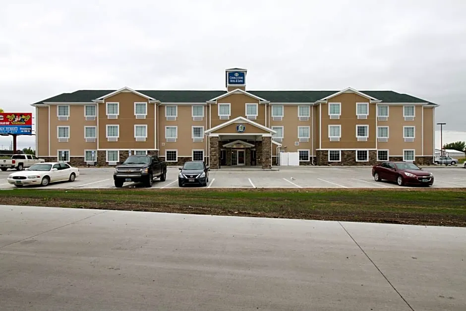 Cobblestone Hotel & Suites – Devils Lake hotel hero