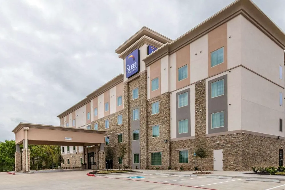 Sleep Inn & Suites College Station near University hotel hero