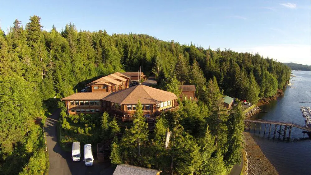 Salmon Falls Resort hotel hero