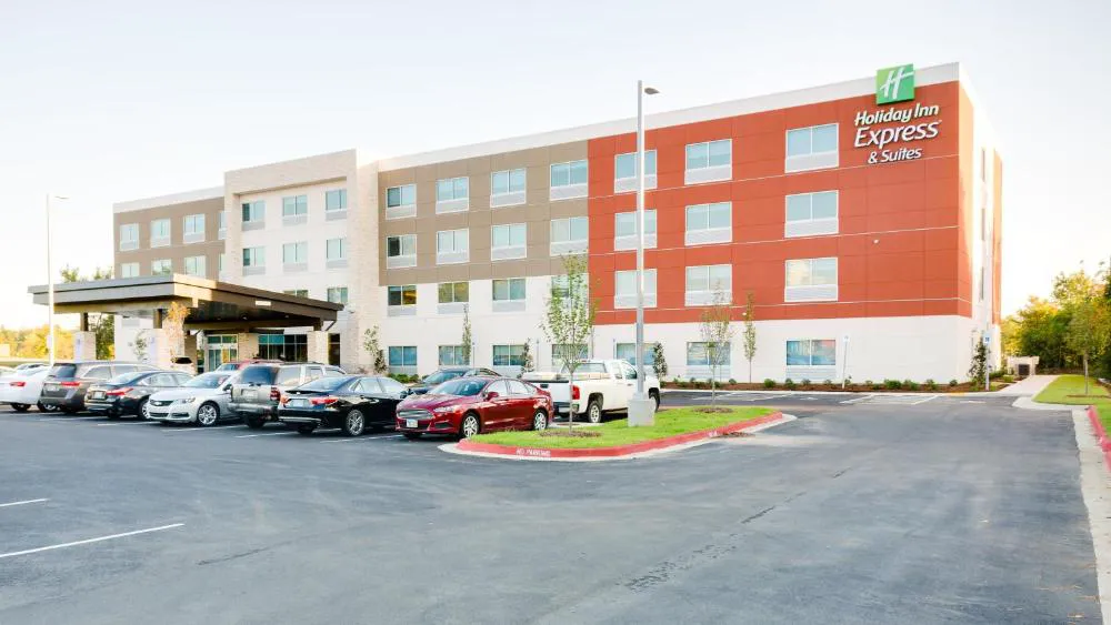 Holiday Inn Express & Suites Russellville by IHG hotel hero