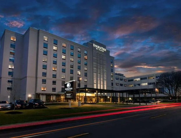 DoubleTree by Hilton Hotel Niagara Falls New York hotel detail image 3