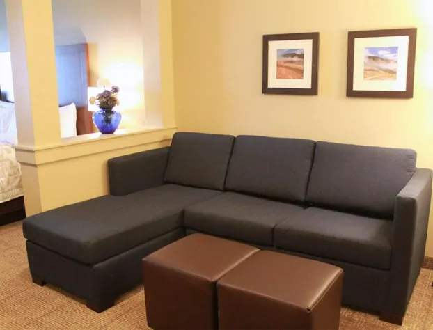 Heartland Inn and Suites hotel detail image 2