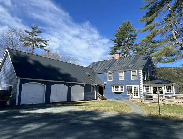 Home On The Connecticut hotel detail image 3