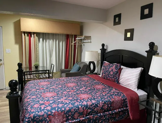 Delux Inn Clearwater hotel detail image 1