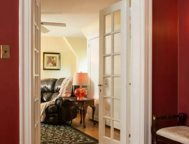 Inn on Putney Road hotel detail image 4