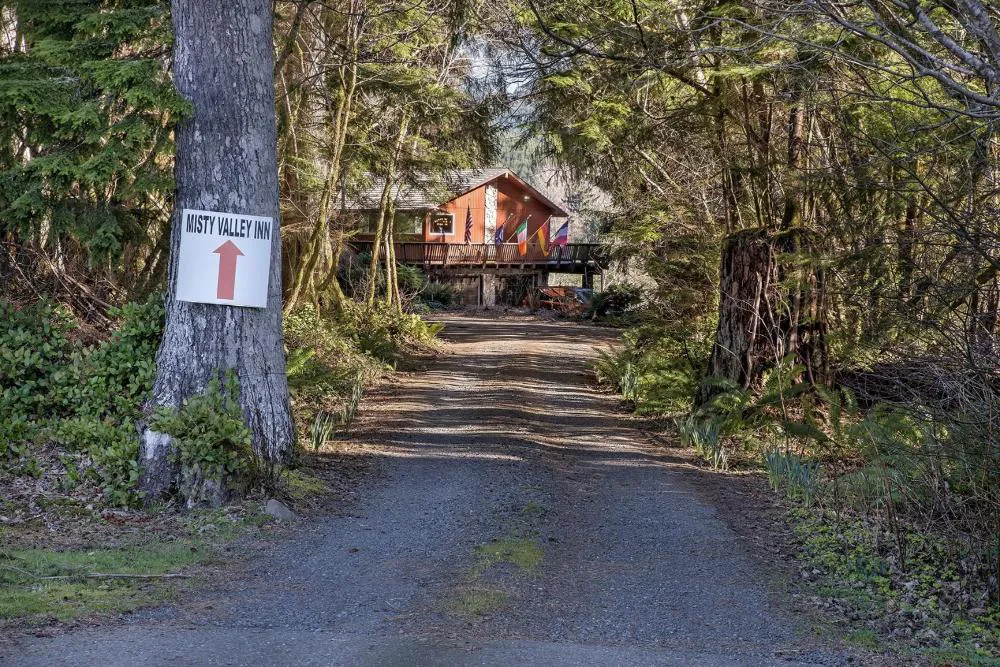 Misty Valley Inn B&B hotel hero