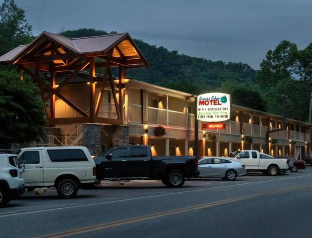 Rivers Edge Motel hotel detail image 1