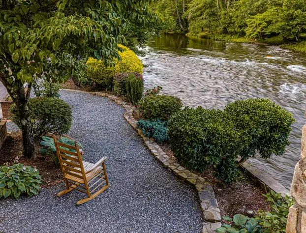 Rivers Edge Motel hotel detail image 4