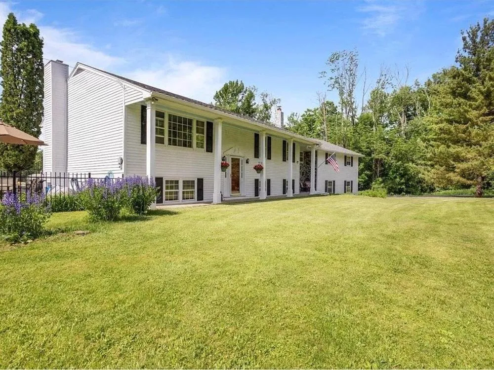 Back Inn Time Bed & Breakfast hotel hero